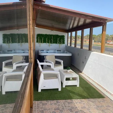 Private Heated Pool Vila